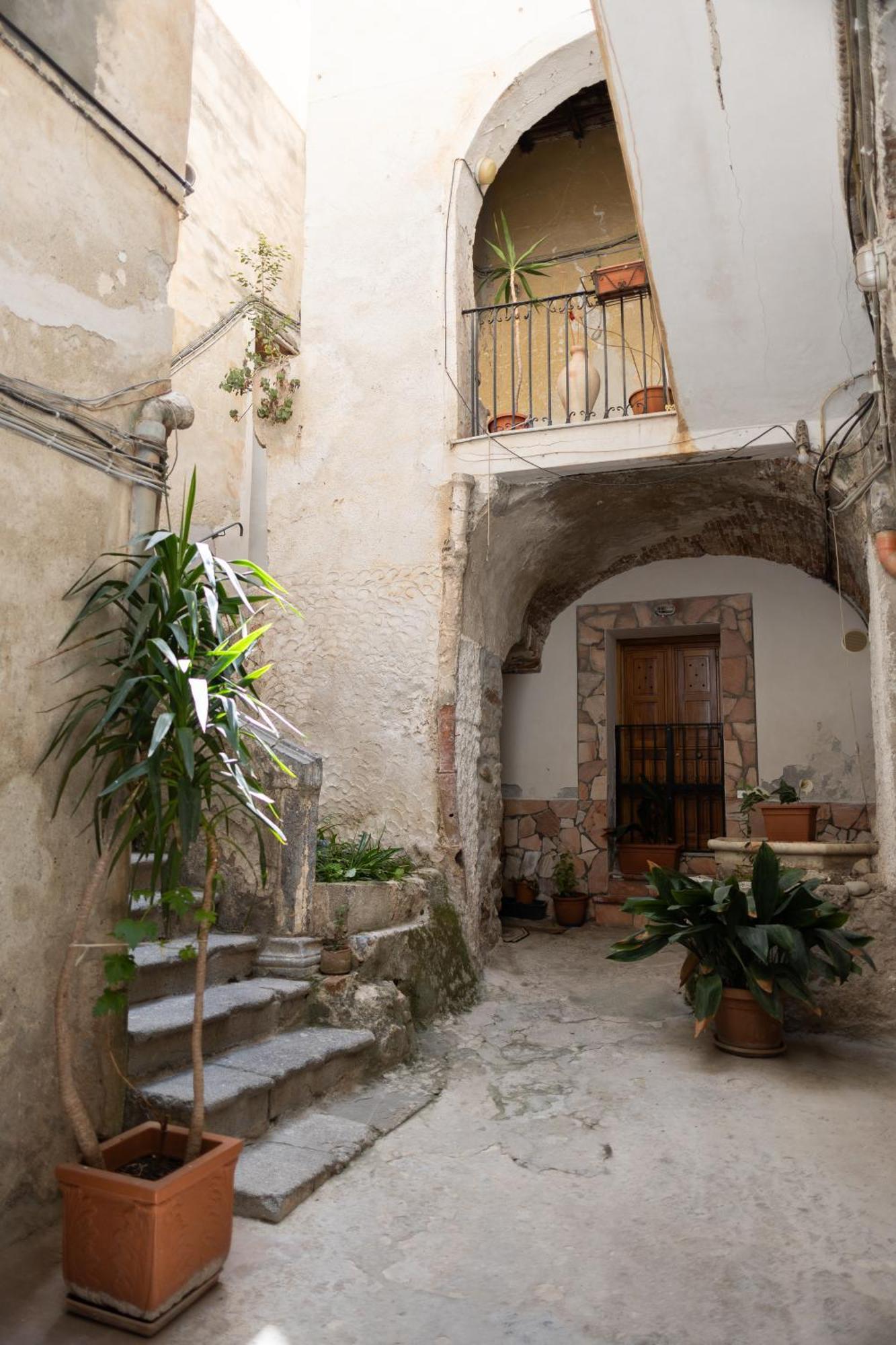 Cortile Gioeni Apartment Cefalù Buitenkant foto